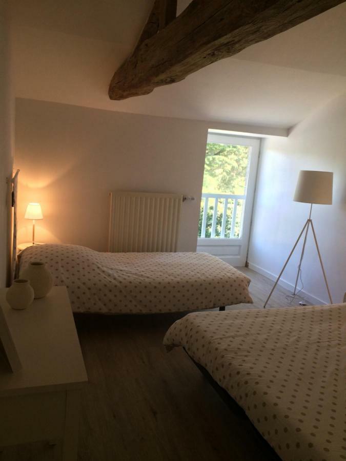 Le Petit Monty Gite Cote Etang Saint-Malo-du-Bois Eksteriør bilde