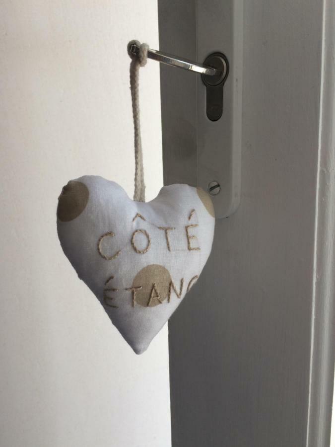 Le Petit Monty Gite Cote Etang Saint-Malo-du-Bois Eksteriør bilde